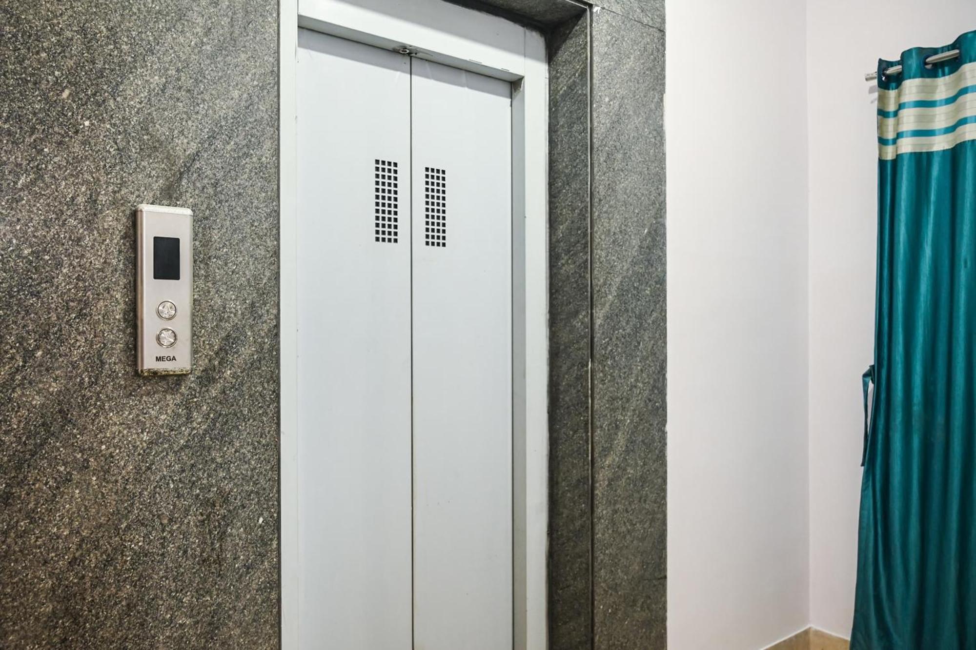 Hotel O Shraddha Residency 2 Колката Екстериор снимка